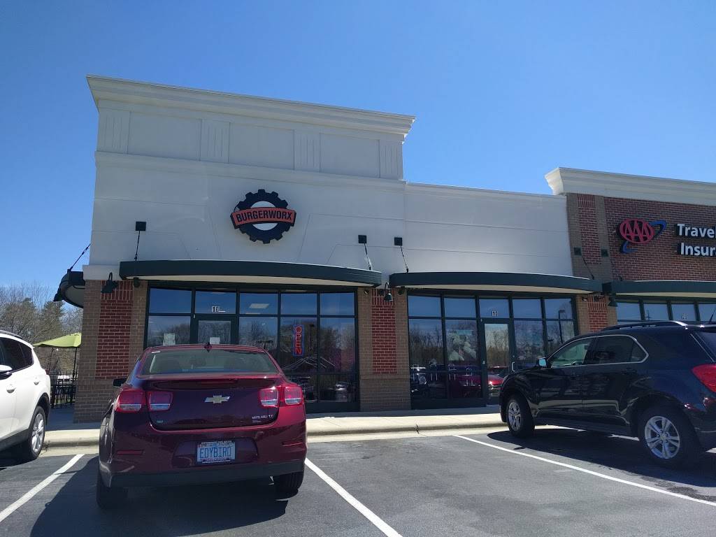 Burgerworx | restaurant | 638 Spartanburg Hwy, Hendersonville, NC 28792, USA | 8285959800 OR +1 828-595-9800
