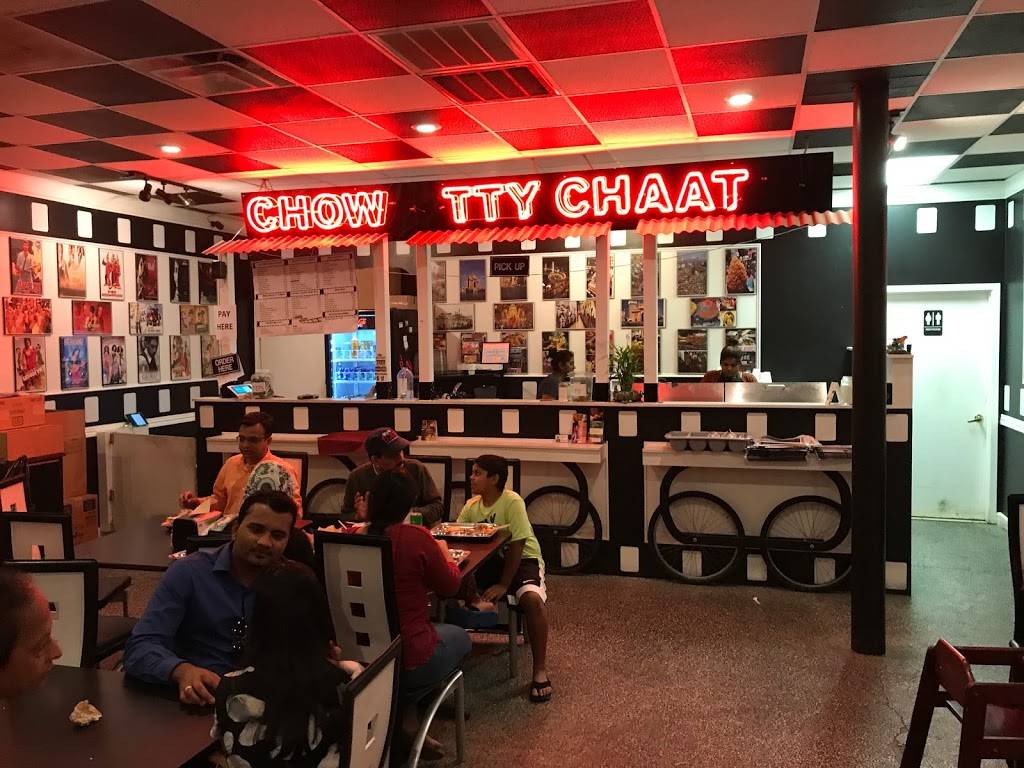 Chowpatty Chaat Sugarland | meal takeaway | 2325 Williams Trace Blvd, Sugar Land, TX 77478, USA | 2815651375 OR +1 281-565-1375