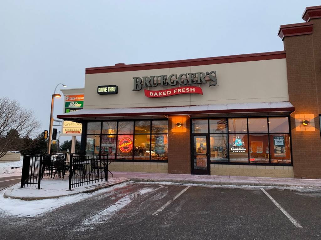 Brueggers Bagels | bakery | 12525 Ulysses St NE Suite 100, Blaine, MN 55434, USA | 7638627830 OR +1 763-862-7830