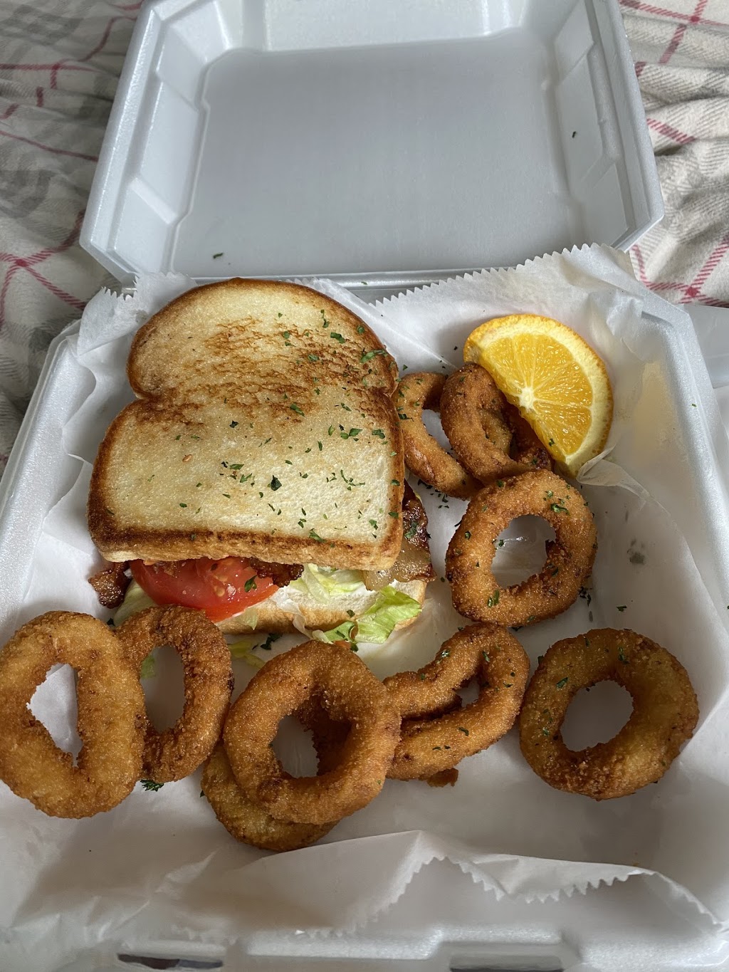 One of a Kind Dining | restaurant | 3937 Linden Ave, Dayton, OH 45432, USA | 9379632007 OR +1 937-963-2007