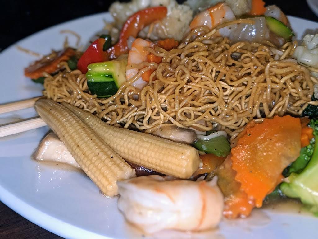 Restaurant Empire DAngkor | restaurant | 1028 Boulevard des Seigneurs, Terrebonne, QC J6W 1V1, Canada | 4504718885 OR +1 450-471-8885