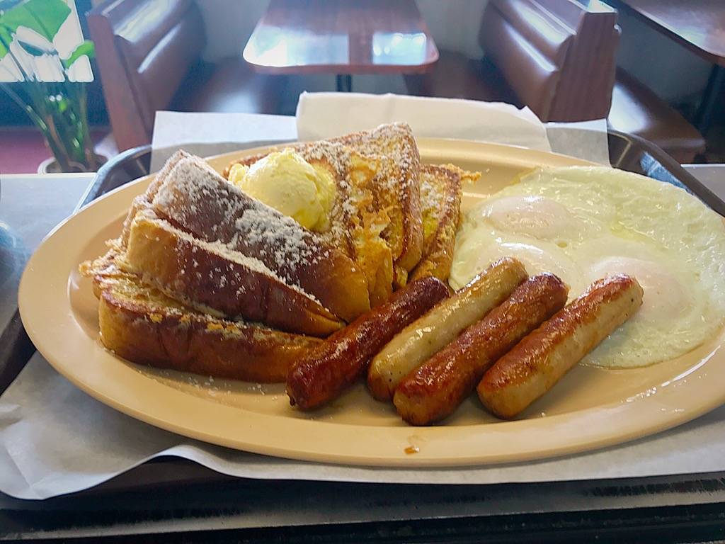 Tams Burgers 23 | restaurant | 2403, 303 N Alameda St, Compton, CA 90220, USA | 3106393045 OR +1 310-639-3045