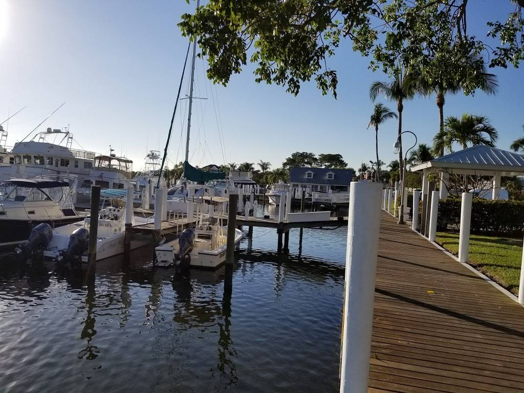 Port Sanibel Marina | restaurant | 14341 Port Comfort Rd, Fort Myers, FL 33908, USA | 2394371660 OR +1 239-437-1660