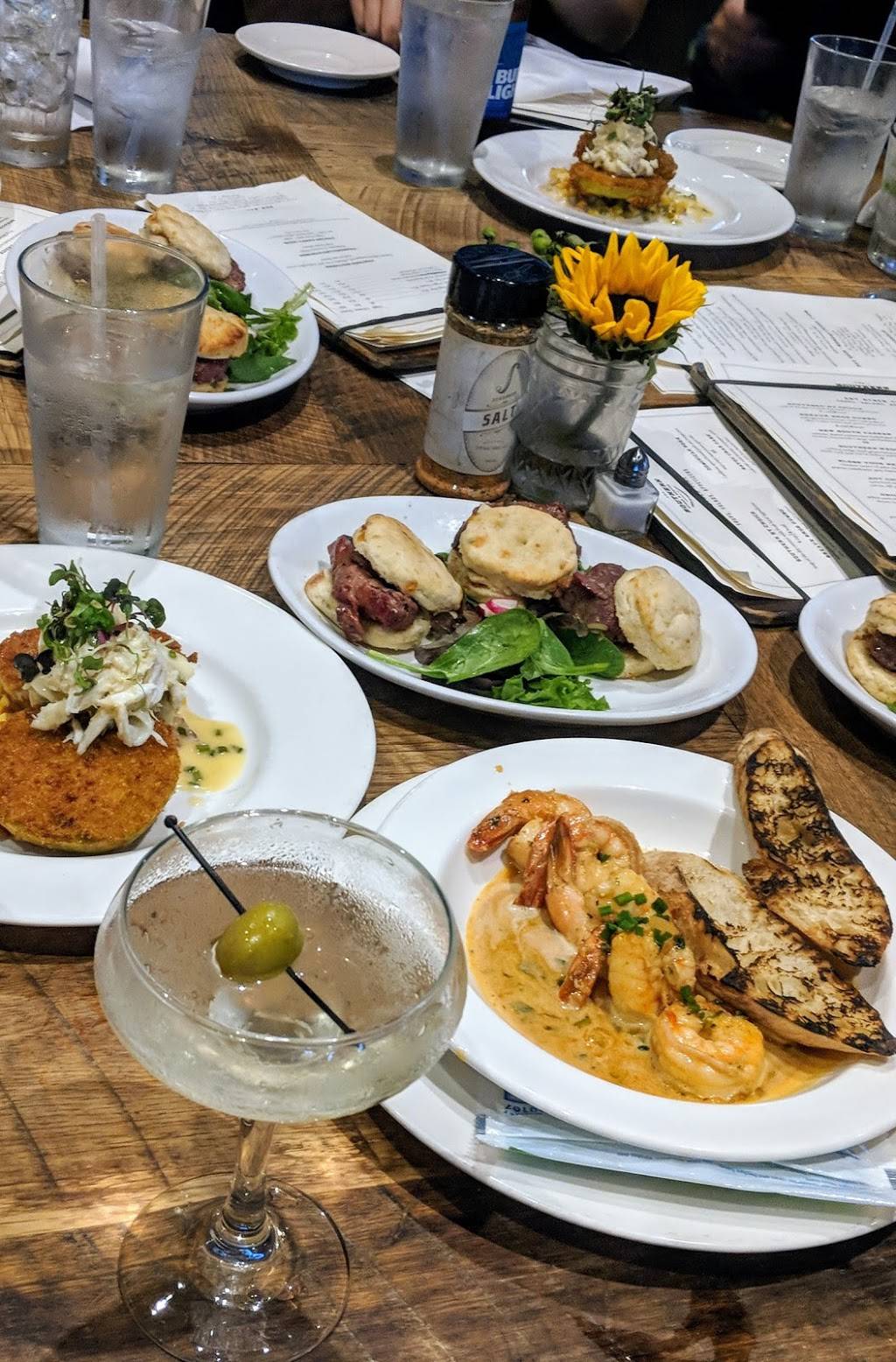 The Southern Steak & Oyster | restaurant | 150 3rd Ave S #110, Nashville, TN 37201, USA | 6157241762 OR +1 615-724-1762