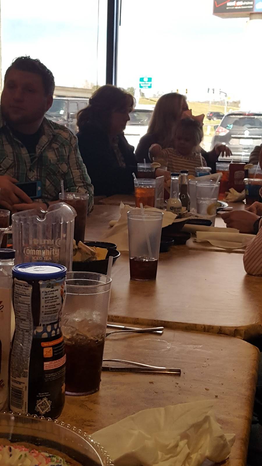 Sombreros Mexican Restaurant | restaurant | 3235 NW Evangeline Throughway, Lafayette, LA 70507, USA | 3378967407 OR +1 337-896-7407