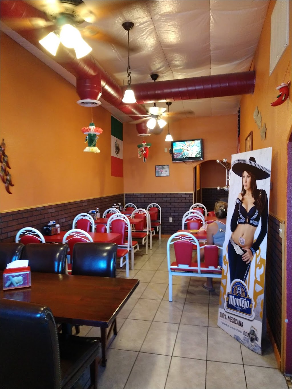 Tierra Caliente Meat Market | restaurant | 900 S Joshua Ave, Parker, AZ 85344, USA | 9286696162 OR +1 928-669-6162