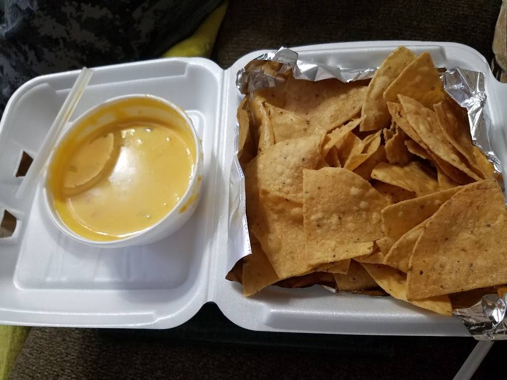 Chachos Fried Chicken | restaurant | 15588-054-0110, San Antonio, TX 78227, USA | 2103148150 OR +1 210-314-8150