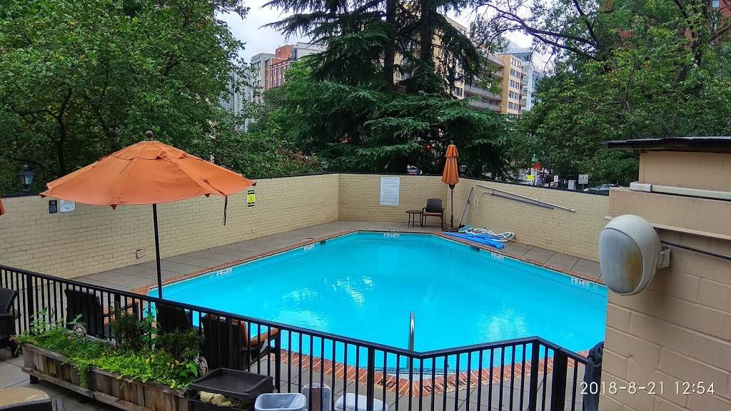 One Washington Circle Hotel | restaurant | 1 Washington Cir NW, Washington, DC 20037, USA | 2028721680 OR +1 202-872-1680