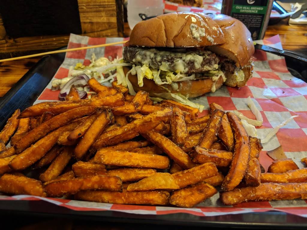 Eat Street BBQ Grill | restaurant | 23203 Columbus Rd Suite D, Columbus, NJ 08022, USA | 6093796869 OR +1 609-379-6869