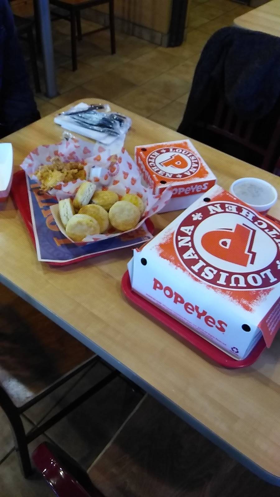 Popeyes Louisiana Kitchen | restaurant | 1928 Brice Rd, Reynoldsburg, OH 43068, USA | 6147552207 OR +1 614-755-2207