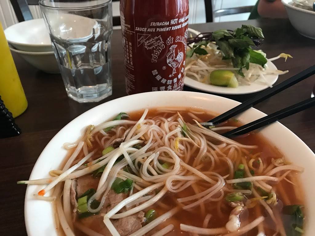 Pho VP | restaurant | 351 Jane St, Toronto, ON M6S 3Z3, Canada | 4167924542 OR +1 416-792-4542