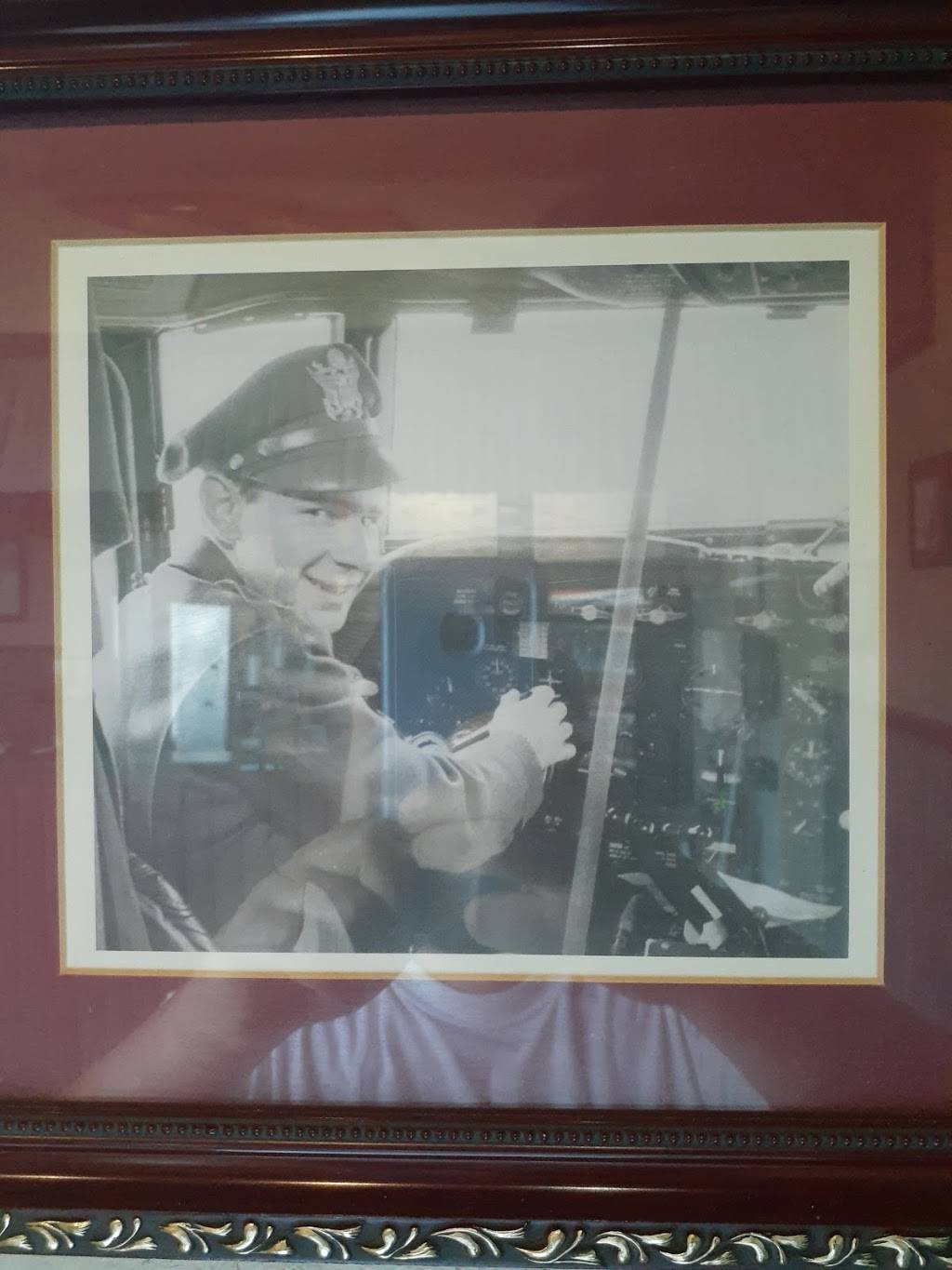 Wingstop | restaurant | 3626 S Grand Blvd, St. Louis, MO 63118, USA | 3147769464 OR +1 314-776-9464