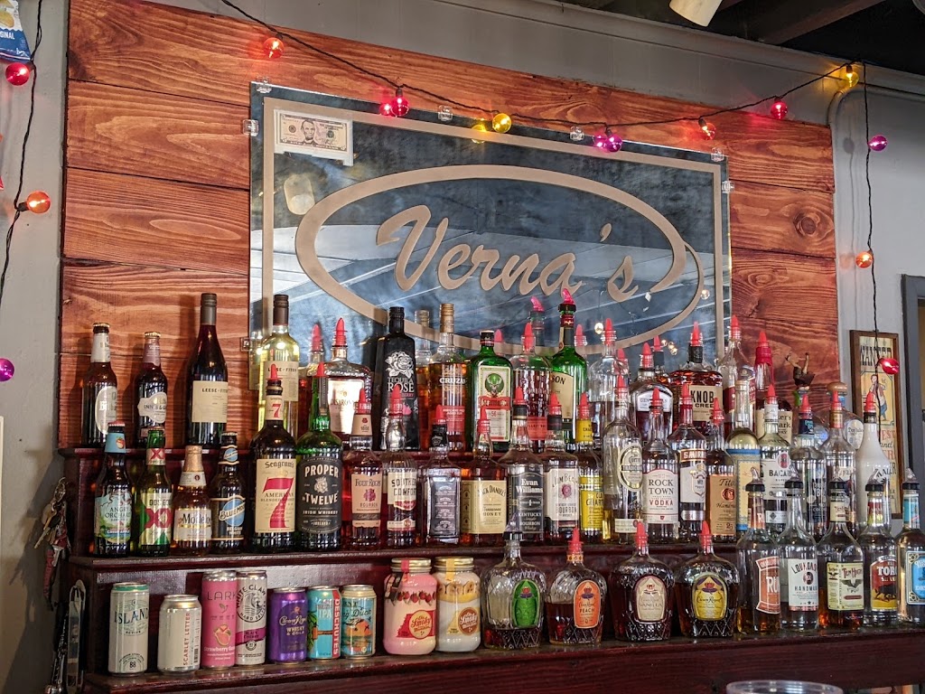 Verna’s Bar and Grill | restaurant | 7820 Stagecoach Rd, Little Rock, AR 72204, USA | 5014554518 OR +1 501-455-4518