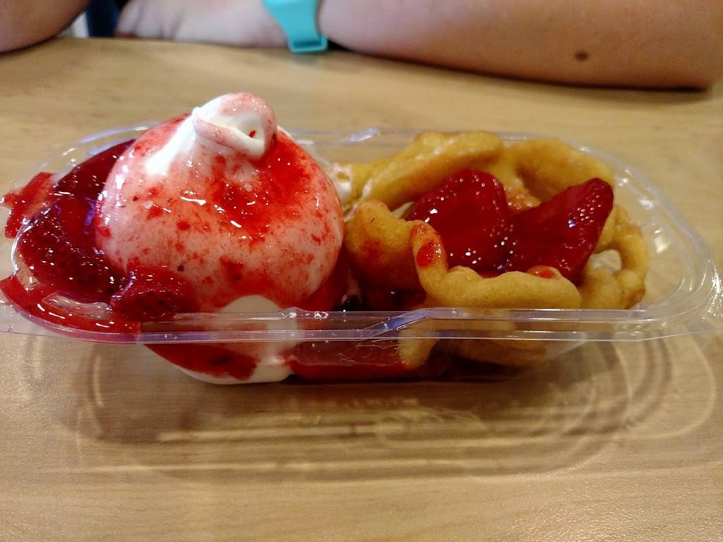 Dairy Queen | restaurant | 825 W Main St, Lewisville, TX 75067, USA | 9724366948 OR +1 972-436-6948