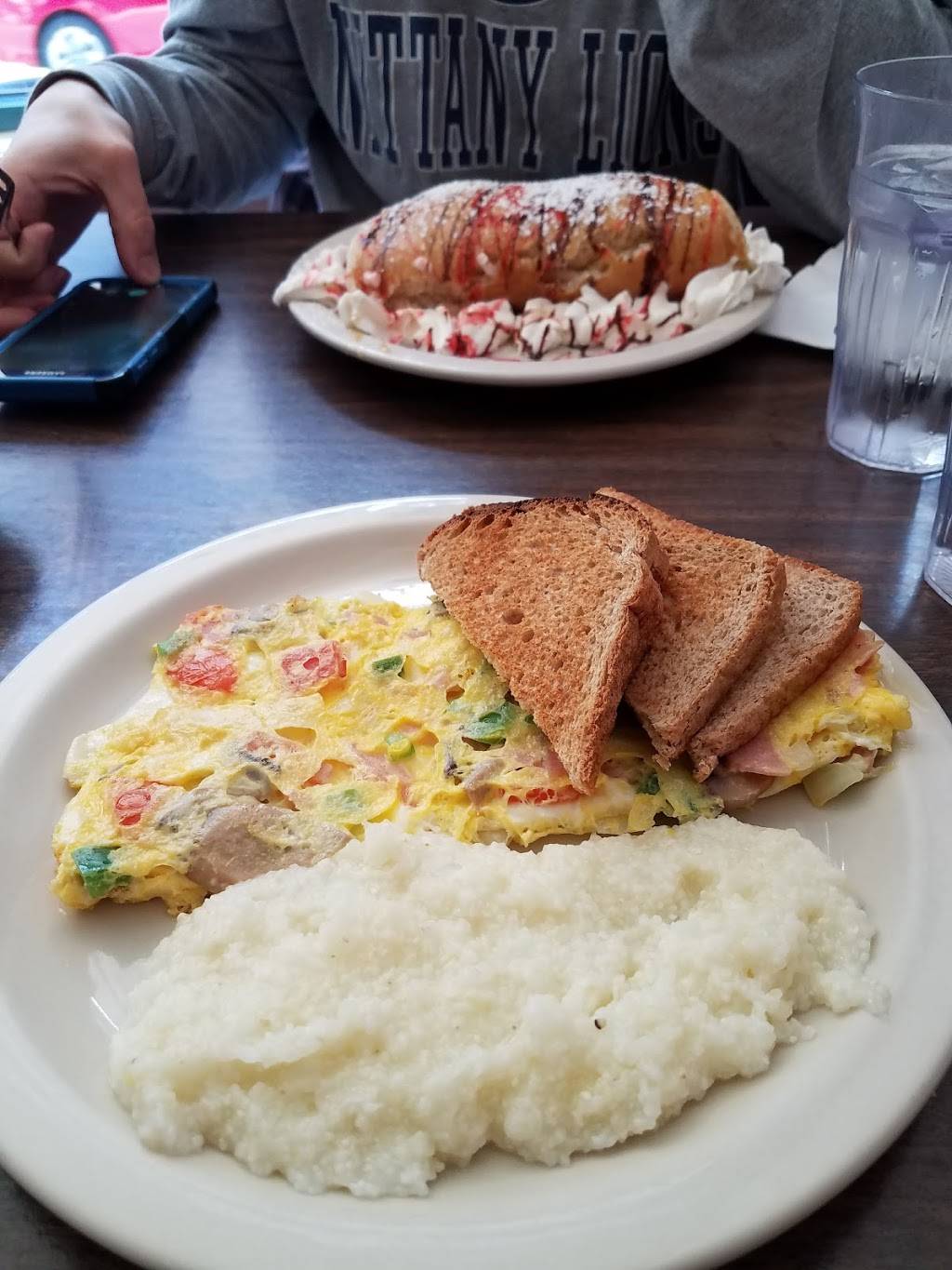 Angelos Restaurant | restaurant | 14 N 4th St, Easton, PA 18042, USA | 6102526956 OR +1 610-252-6956