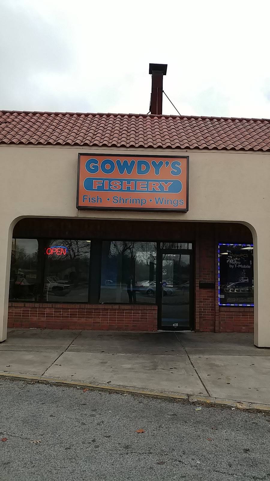Gowdys fishery | restaurant | 1095 E Ridge Rd, Griffith, IN 46319, USA | 2198385355 OR +1 219-838-5355