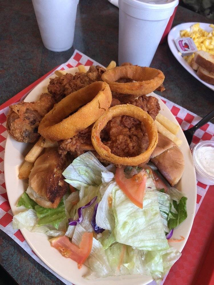 Corona burgers and eats | restaurant | 307 E 6th St, Corona, CA 92879, USA | 9512728778 OR +1 951-272-8778