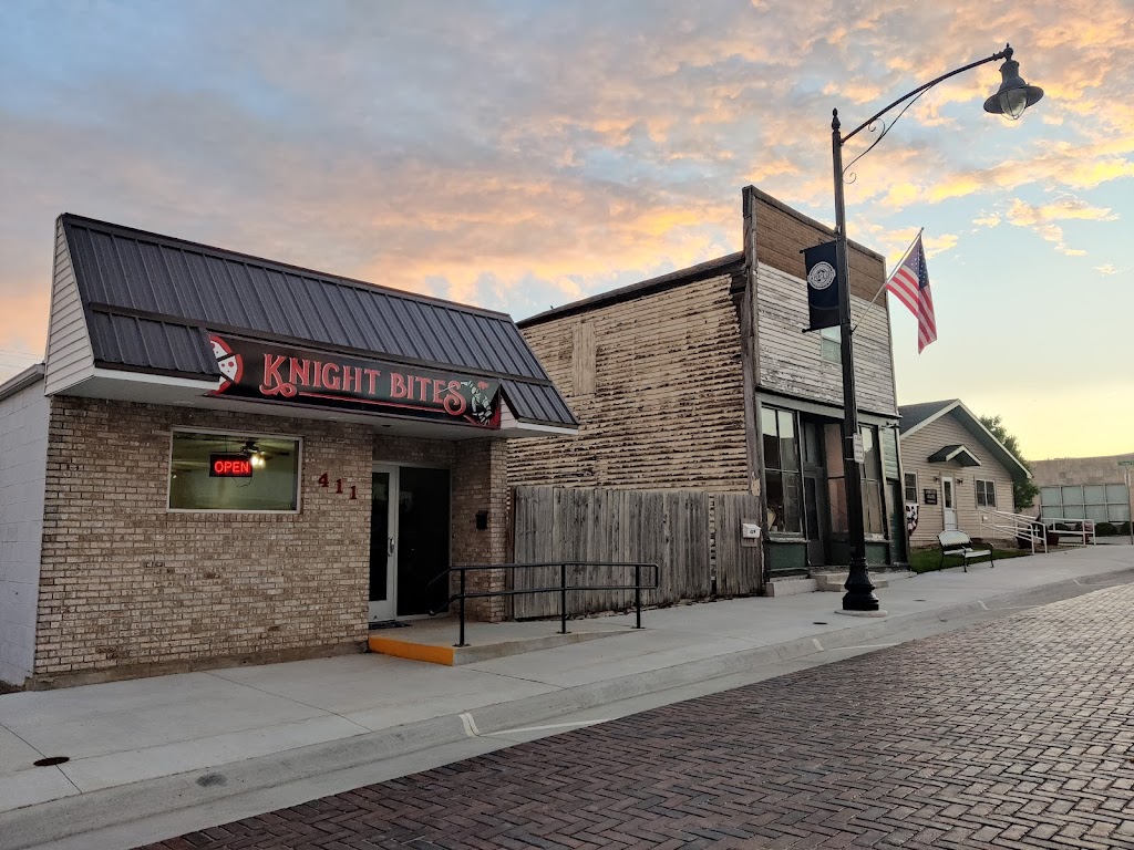 Knight Bites | restaurant | 411 Main St, La Porte City, IA 50651, USA | 3193422231 OR +1 319-342-2231