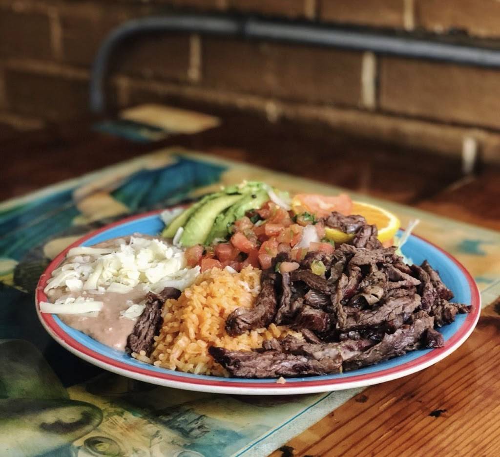 La Cumbre Taqueria SF | restaurant | 515 Valencia St, San Francisco, CA 94110, USA | 4158638205 OR +1 415-863-8205