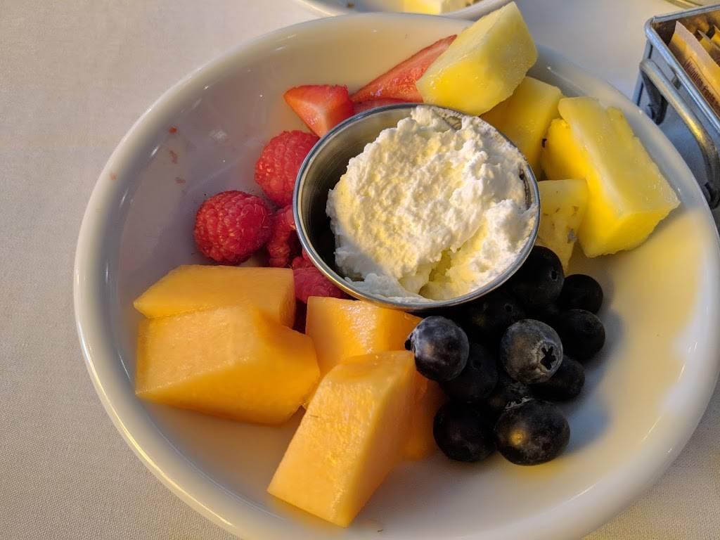 Vin Rouge | restaurant | 2010 Hillsborough Rd, Durham, NC 27705, USA | 9194160466 OR +1 919-416-0466