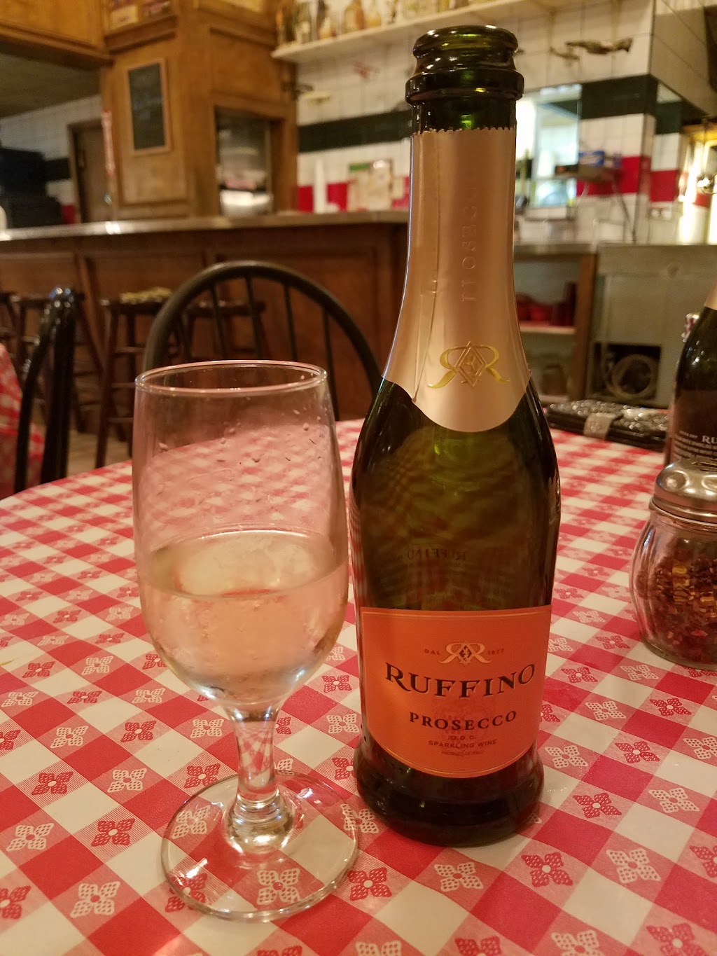 Gios Villa | restaurant | 2325 Central Blvd, Brownsville, TX 78520, USA | 9565425054 OR +1 956-542-5054