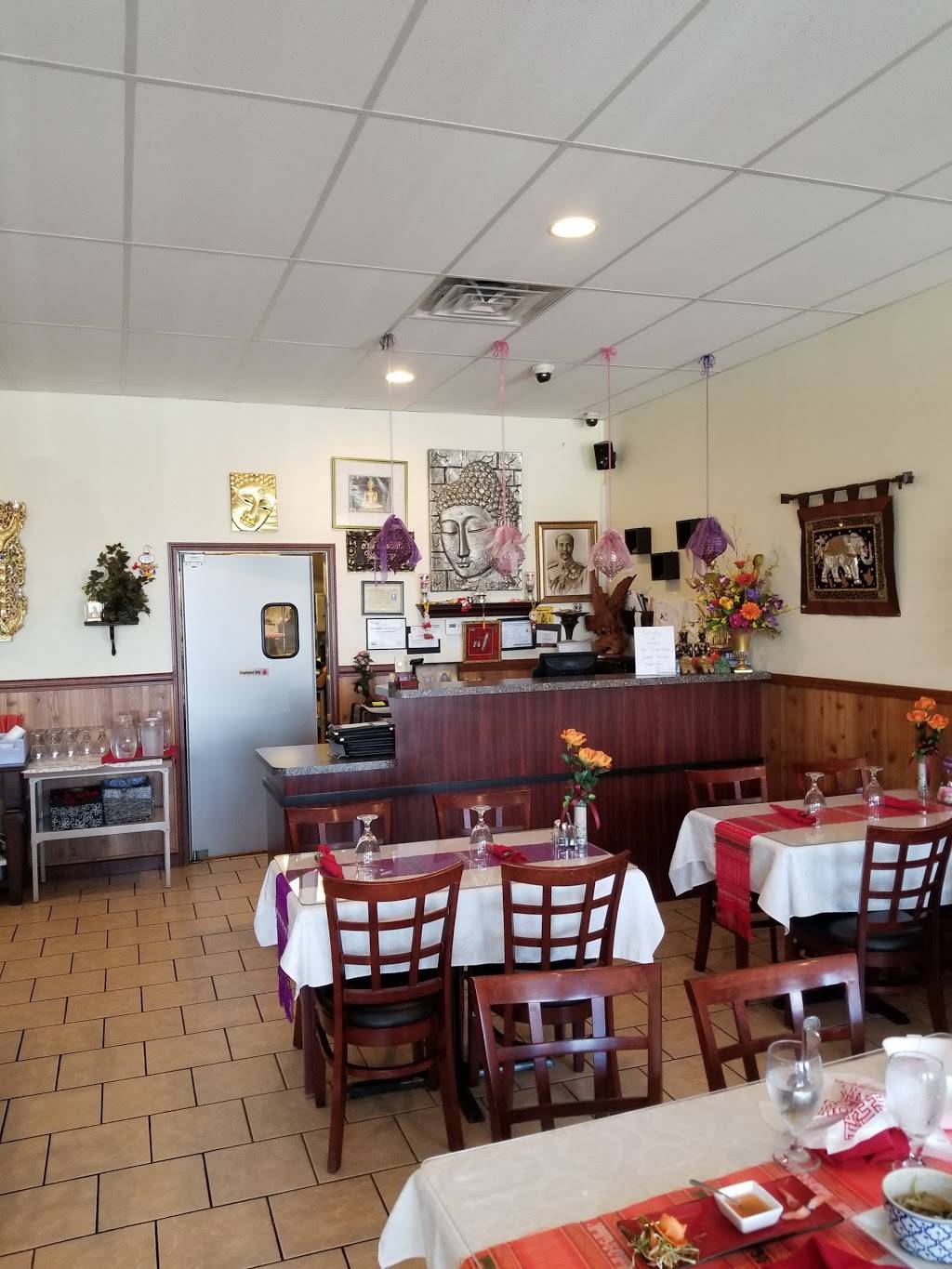 Thai Lanna | restaurant | 9655 E US Hwy 36 Ste I, Avon, IN 46123, USA | 3174263420 OR +1 317-426-3420