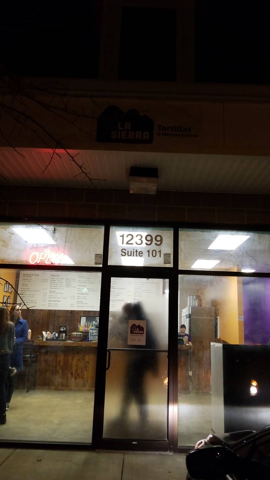 La Sierra | restaurant | 2290 Old Washington Rd Unit 12399, Waldorf, MD 20601, USA | 3016456264 OR +1 301-645-6264