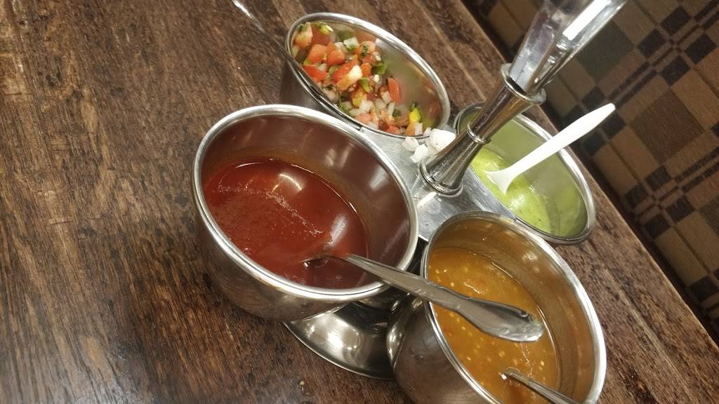 Taqueria Los Altos De Jal | restaurant | 5827 Roosevelt Rd, Cicero, IL 60804, USA | 7086835094 OR +1 708-683-5094