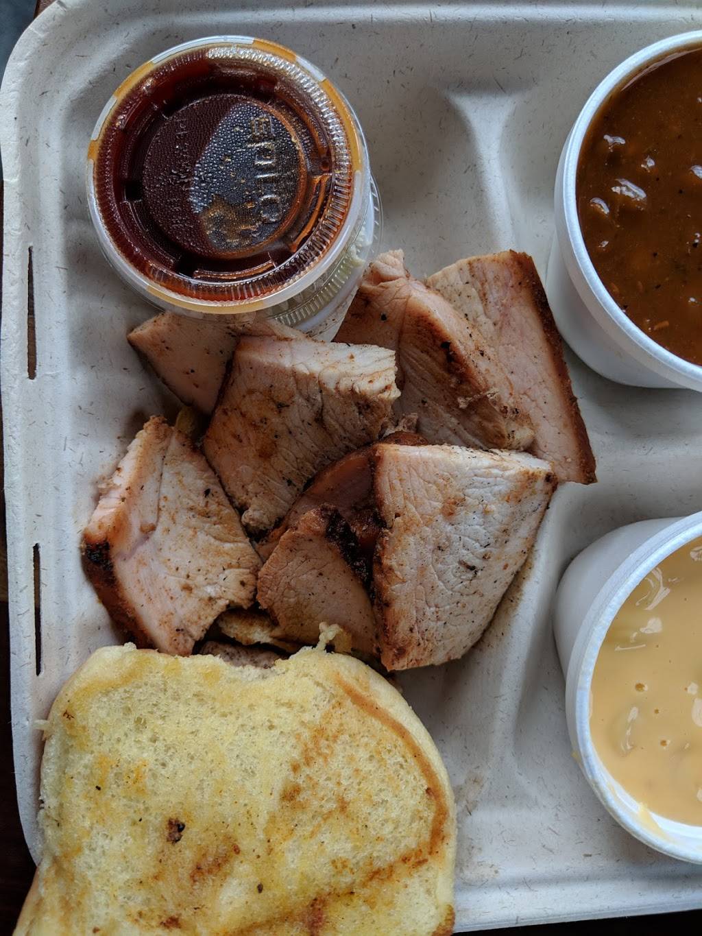 Elis Barbeque | restaurant | 133 W Elder St, Cincinnati, OH 45202, USA | 5135331957 OR +1 513-533-1957