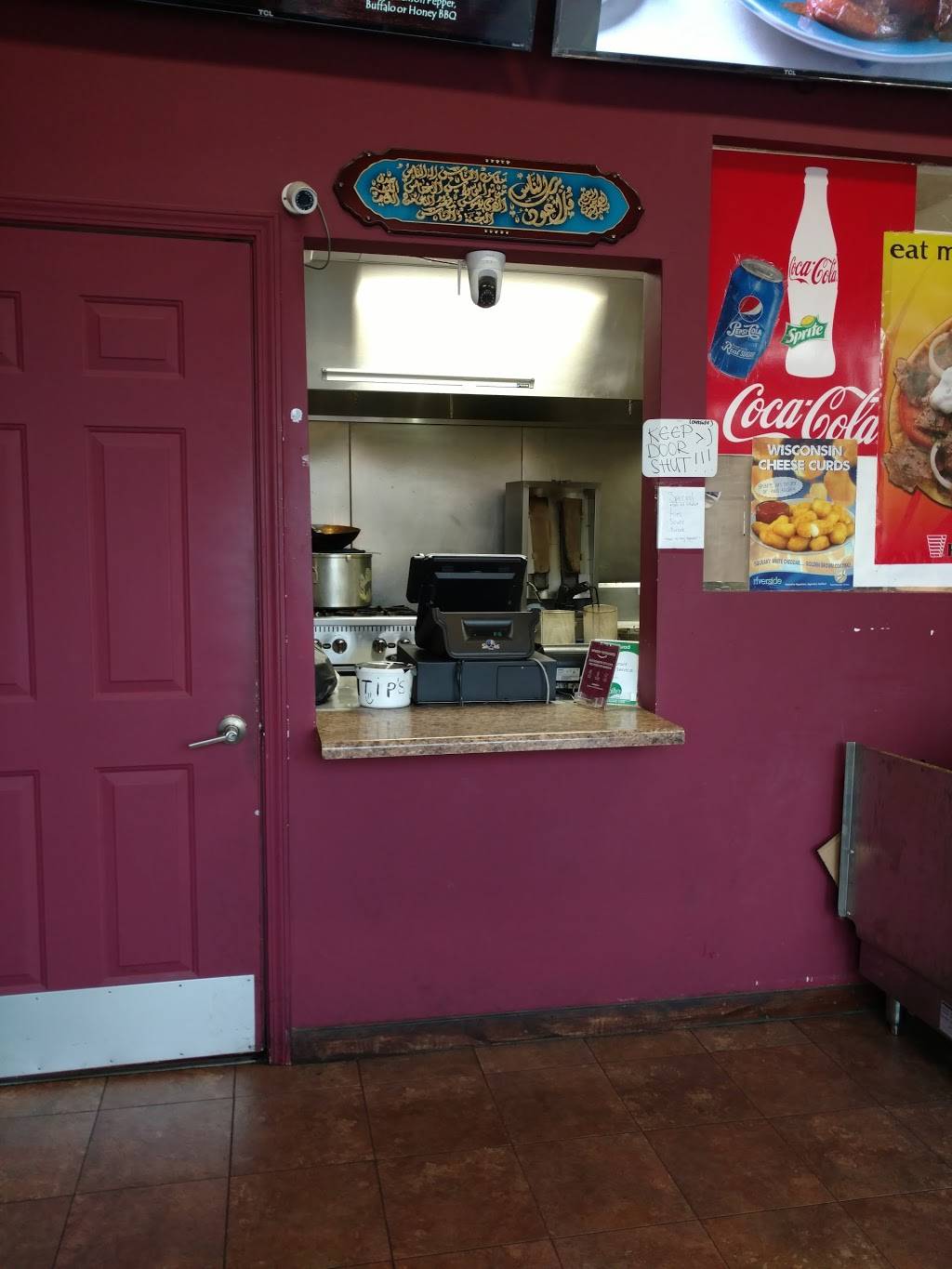 Jonah’s Cajun seafood | restaurant | 324 W Broadway Ave, Minneapolis, MN 55411, USA | 6125295555 OR +1 612-529-5555