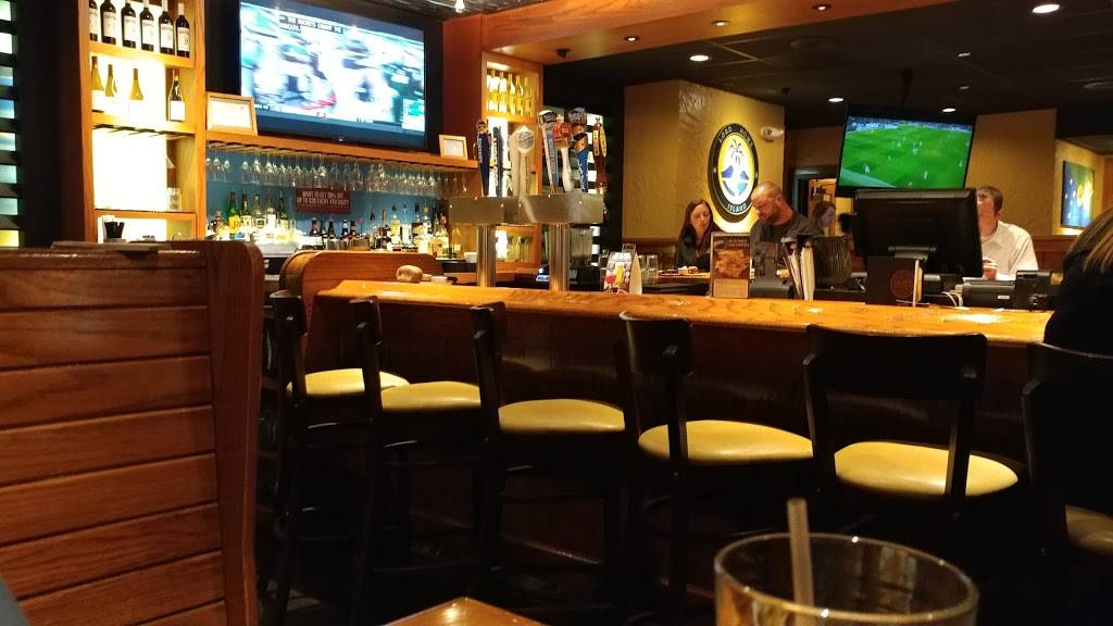 Outback Steakhouse | restaurant | 100 Sheraton Dr, Altoona, PA 16601, USA | 8149410555 OR +1 814-941-0555