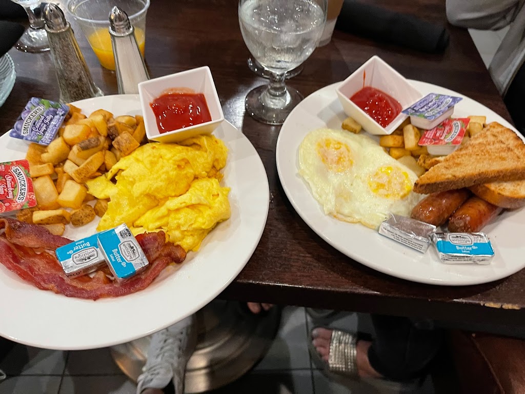 The Perch Restaurant & Lounge | restaurant | 4300 E Washington St, Phoenix, AZ 85034, USA | 6022737778 OR +1 602-273-7778