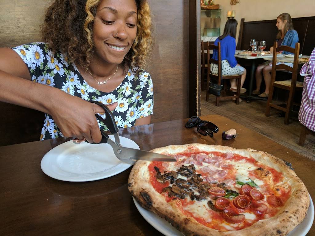 Via Tribunali | restaurant | 317 W Galer St, Seattle, WA 98119, USA | 2062647768 OR +1 206-264-7768