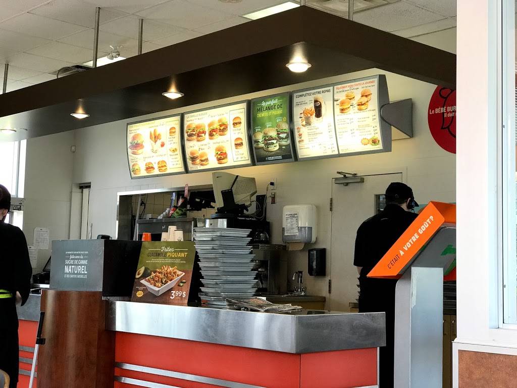 A&W Canada | restaurant | 1555 Boulevard de Montarville, Boucherville, QC J4B 8T3, Canada | 4506452561 OR +1 450-645-2561