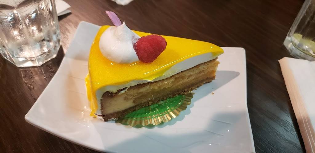 Tropicana Bakery & Cuban Café | restaurant | 10218 Paramount Blvd, Downey, CA 90241, USA | 5628068343 OR +1 562-806-8343