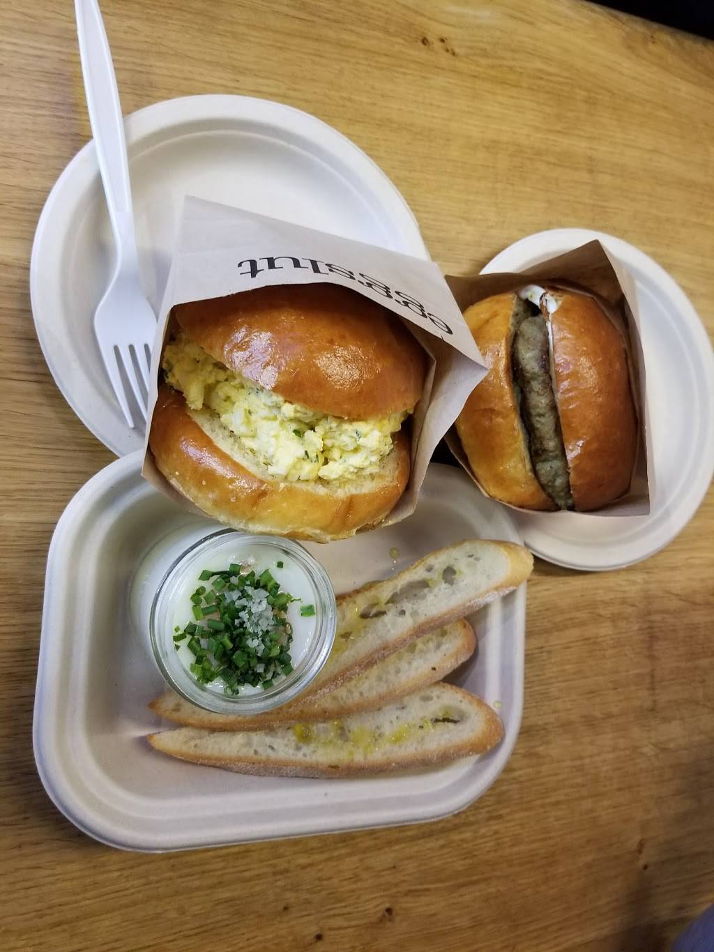 Eggslut | restaurant | 252 S S Brand Blvd D, Glendale, CA 91204, USA | 8184845911 OR +1 818-484-5911