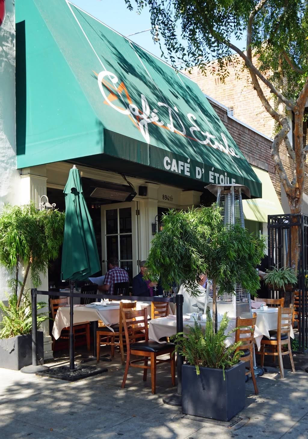 Cafe DEtoile | restaurant | 8941 1/2 Santa Monica Boulevard, West Hollywood, CA 90069, USA | 3102781011 OR +1 310-278-1011