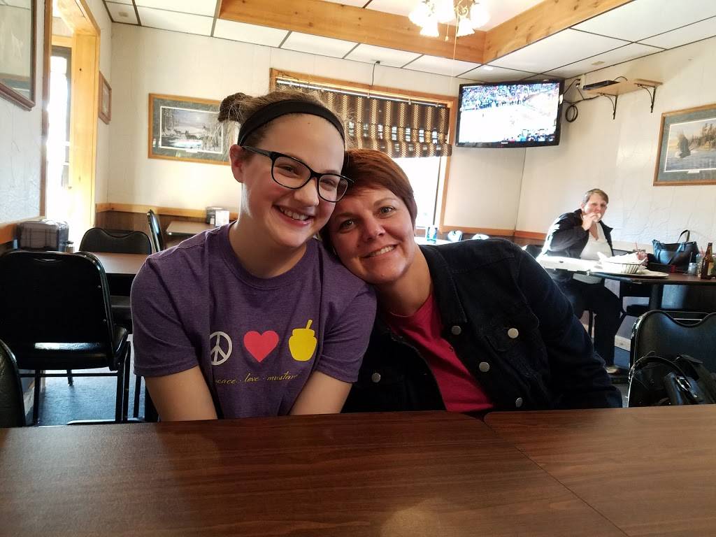 Spartan Pizza | restaurant | 5813 Main St, McFarland, WI 53558, USA | 6088388511 OR +1 608-838-8511