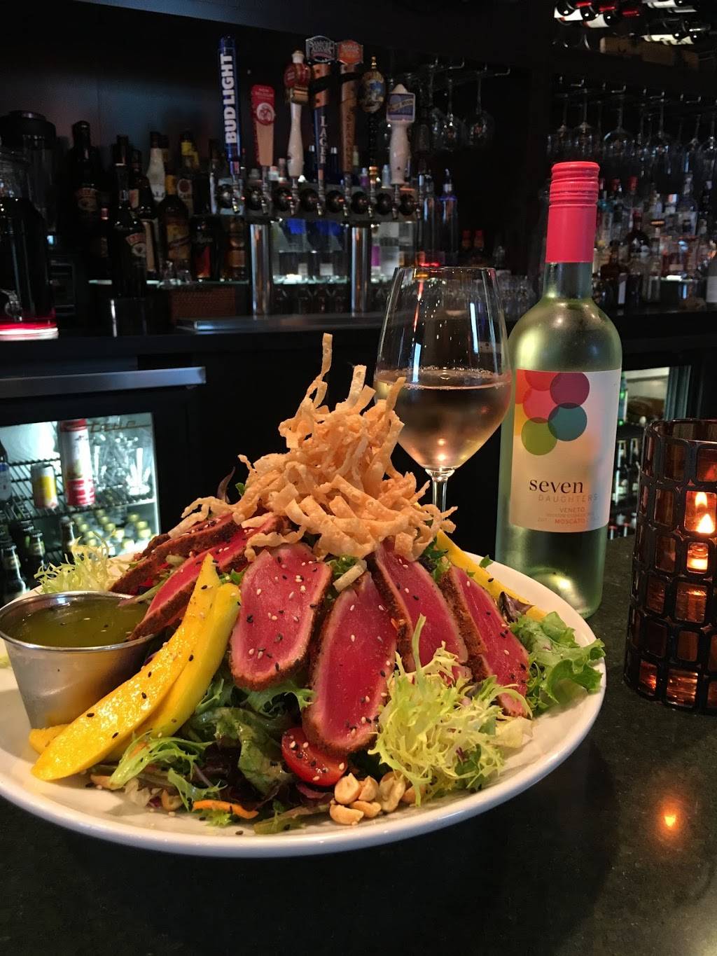 Lyon Grill | restaurant | 20889 Pontiac Trail, South Lyon, MI 48178, USA | 2484374903 OR +1 248-437-4903