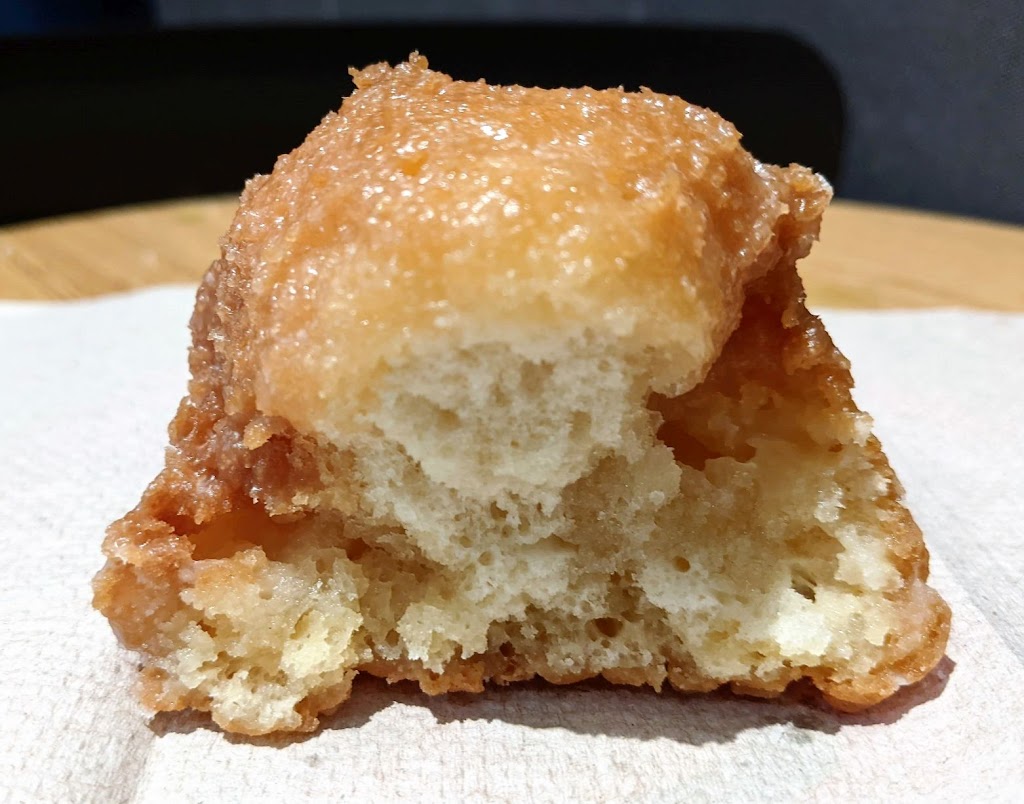 B.Cs Donuts | bakery | 2525 E Foothill Blvd, Pasadena, CA 91107, USA | 6267950012 OR +1 626-795-0012