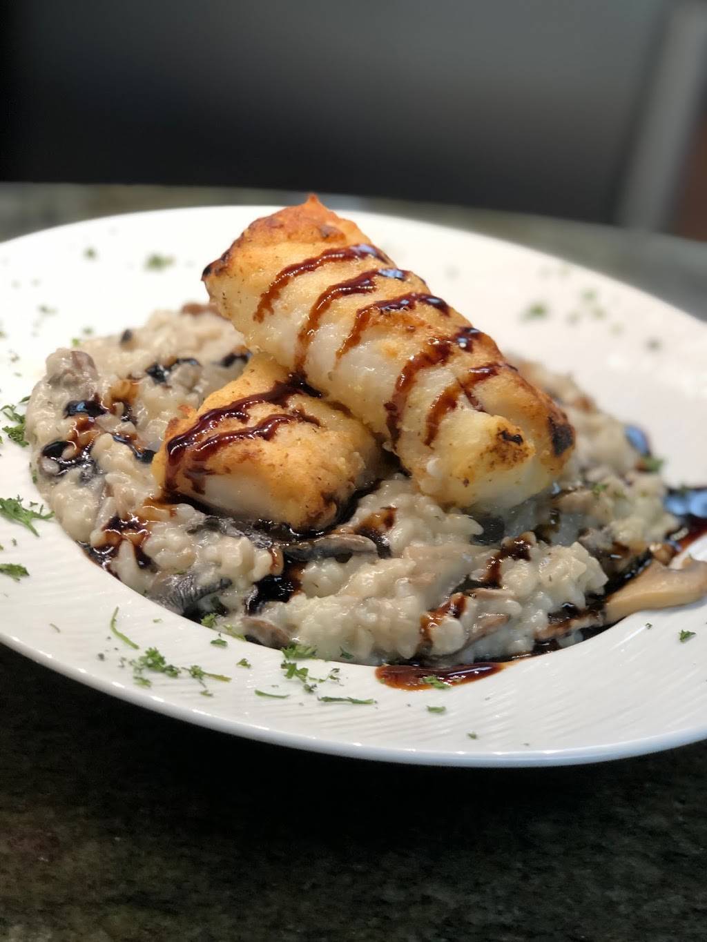 Trio Restaurant & Bar | restaurant | 64 Main St, Gloucester, MA 01930, USA | 9785597638 OR +1 978-559-7638