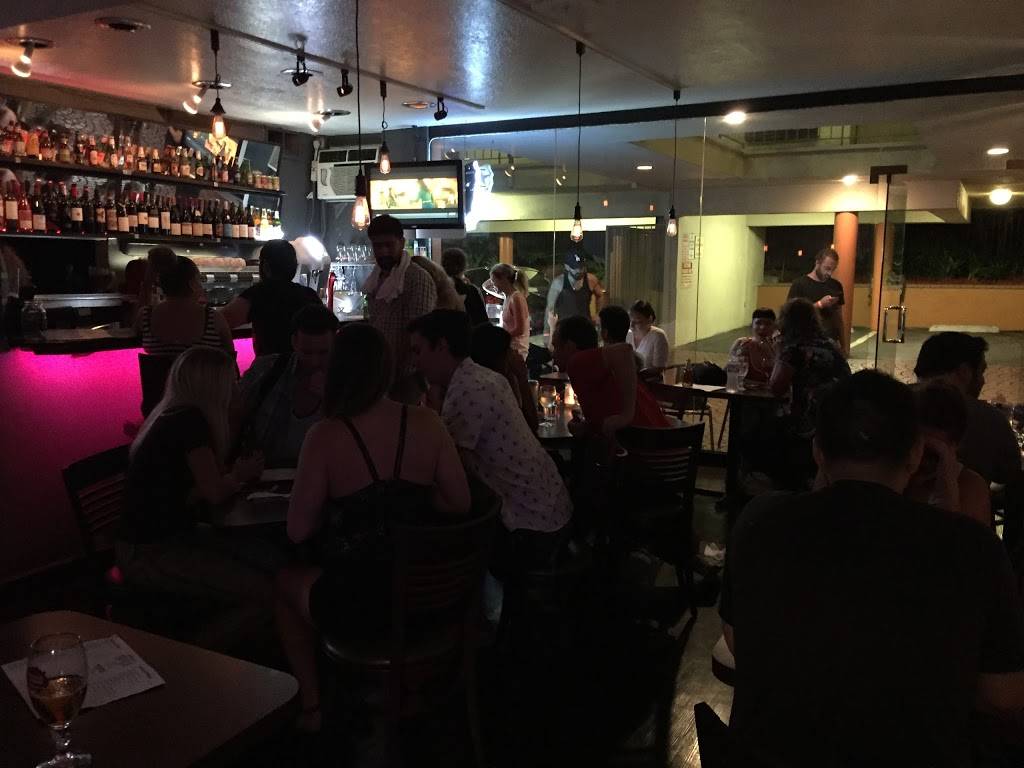 Spice Restaurant | cafe | 2011 N Highland Ave, Los Angeles, CA 90068, USA | 3238760497 OR +1 323-876-0497