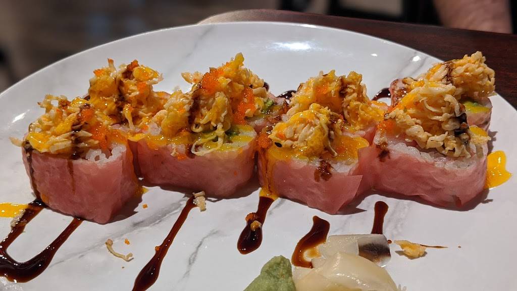 Fuji sushi | restaurant | 1304 North US-281, suite101, Marble Falls, TX 78654, USA | 8306377757 OR +1 830-637-7757