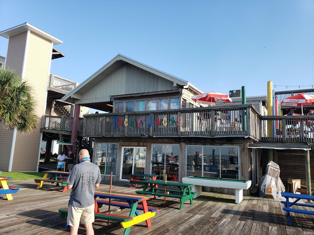 Tacky Jacks Fort Morgan | restaurant | 1577 AL-180, Gulf Shores, AL 36542, USA | 2519688341 OR +1 251-968-8341