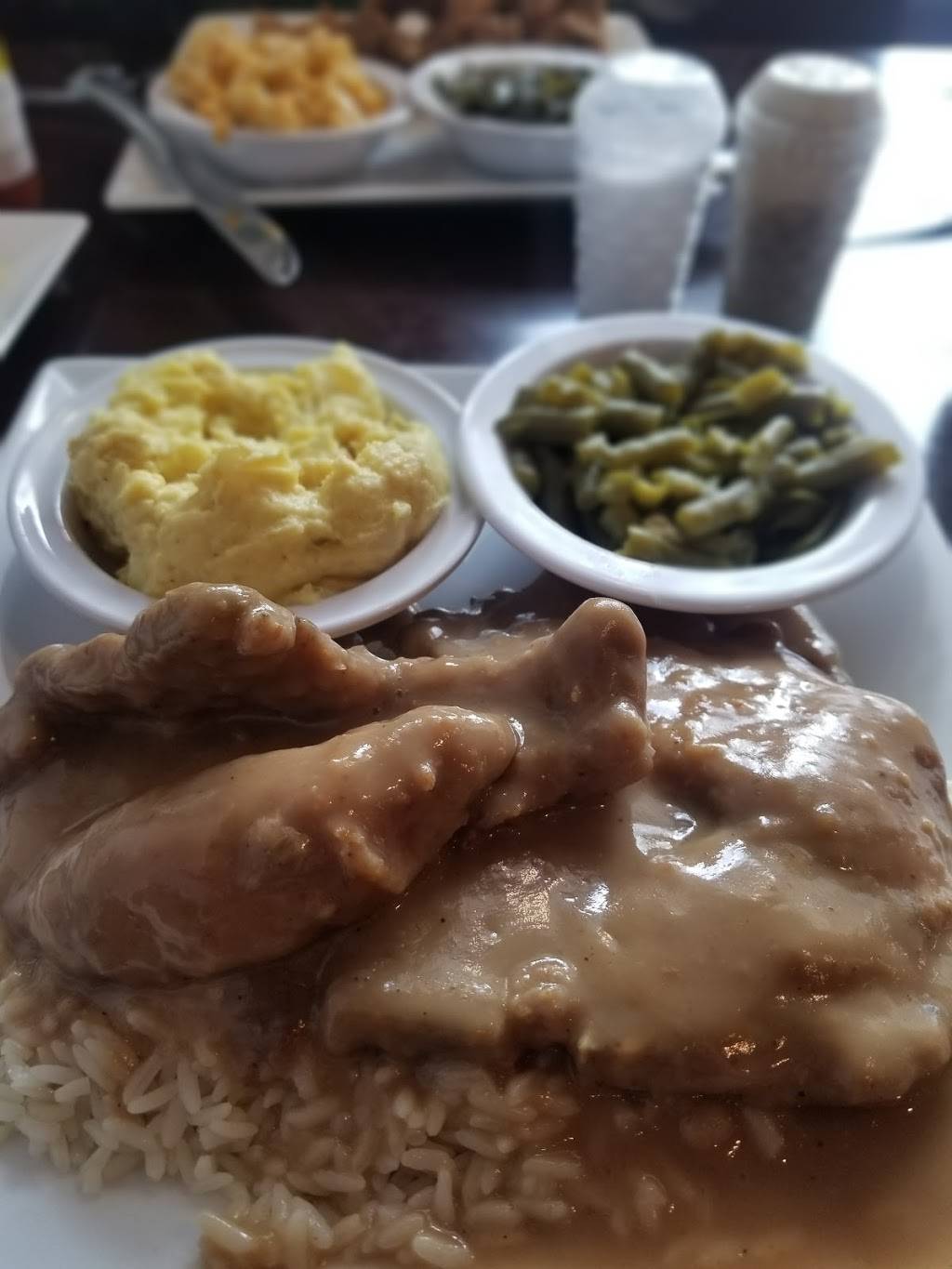 Jeffrey Lampkins Country Boy Kitchen | restaurant | 5642 Broad St, Sumter, SC 29154, USA | 8032940909 OR +1 803-294-0909