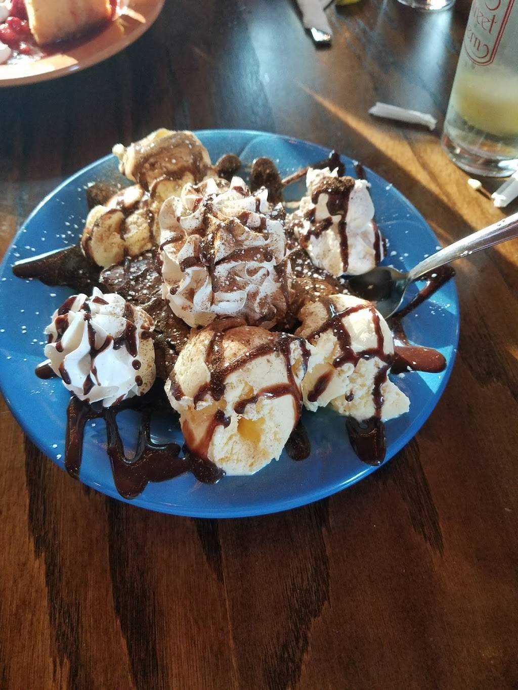 Spring House Tavern | restaurant | 325 S Main St, Woodstock, VA 22664, USA | 5404594755 OR +1 540-459-4755