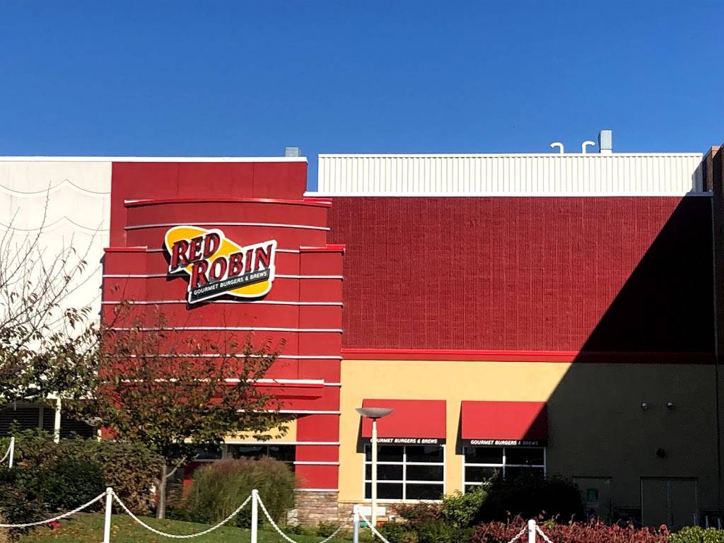 Red Robin Gourmet Burgers and Brews | restaurant | 2655 Richmond Ave, Staten Island, NY 10314, USA | 7184771063 OR +1 718-477-1063