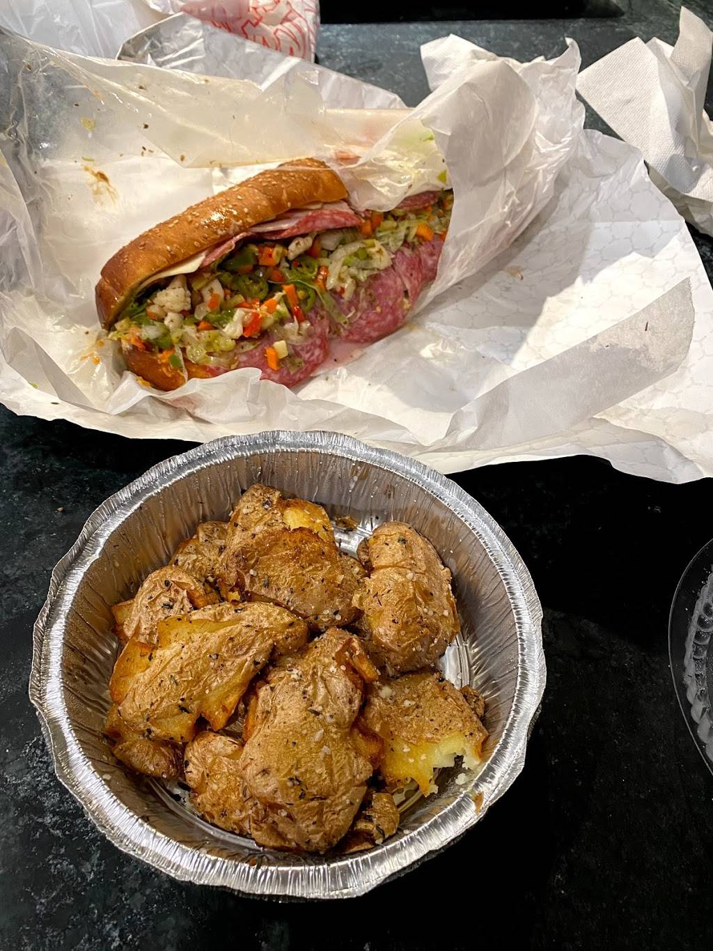 Warios Beef and Pork | restaurant | 111 W Nationwide Blvd, Columbus, OH 43215, USA | 6149148338 OR +1 614-914-8338