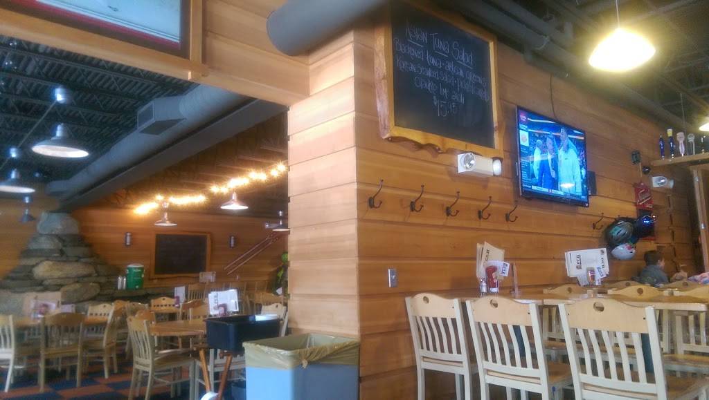 Castlerock Pub | restaurant | 66 Gate House Ln, Warren, VT 05674, USA | 8025836594 OR +1 802-583-6594