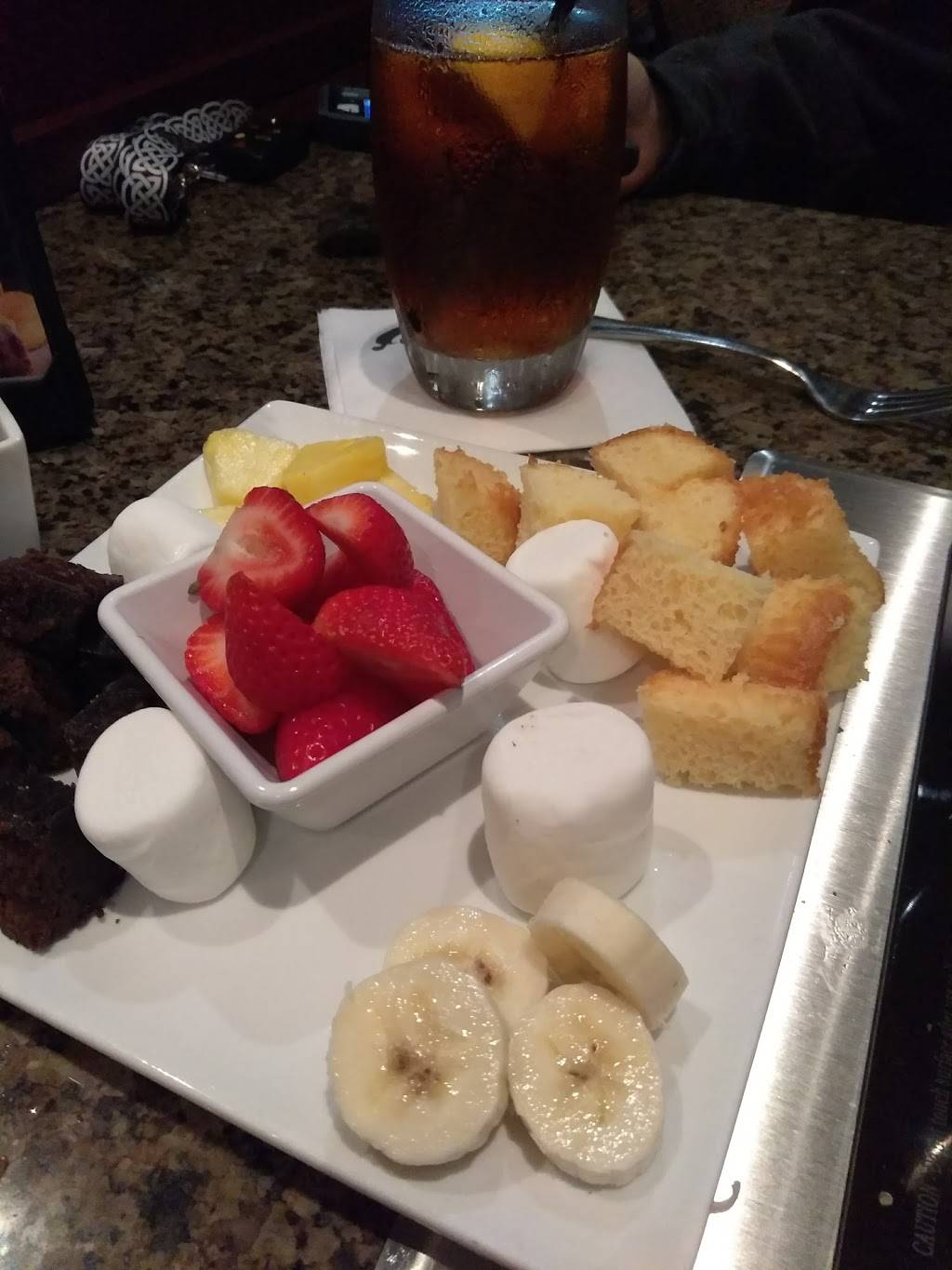 The Melting Pot | restaurant | 1618 Carl D. Silver Parkway, Fredericksburg, VA 22401, USA | 5407859690 OR +1 540-785-9690